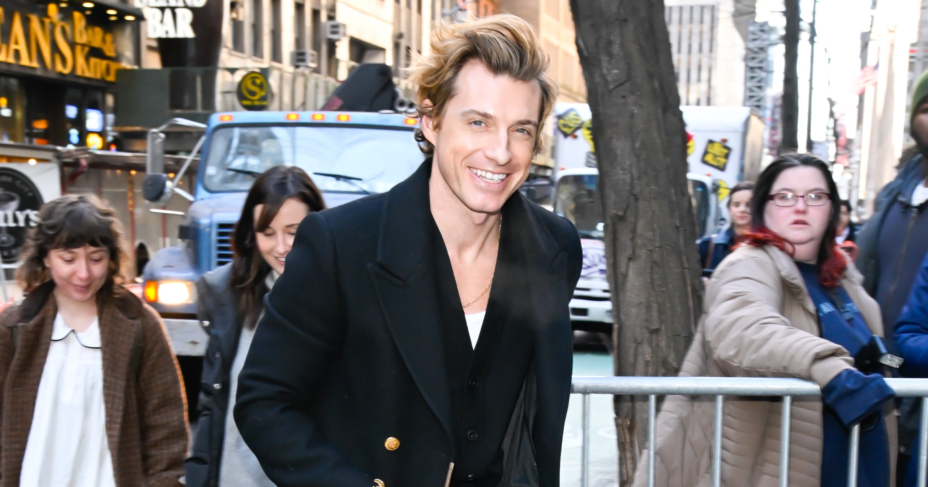 Who Is Queer Eye's Jeremiah Brent? Meet the New Cast Member - Vimarsana News