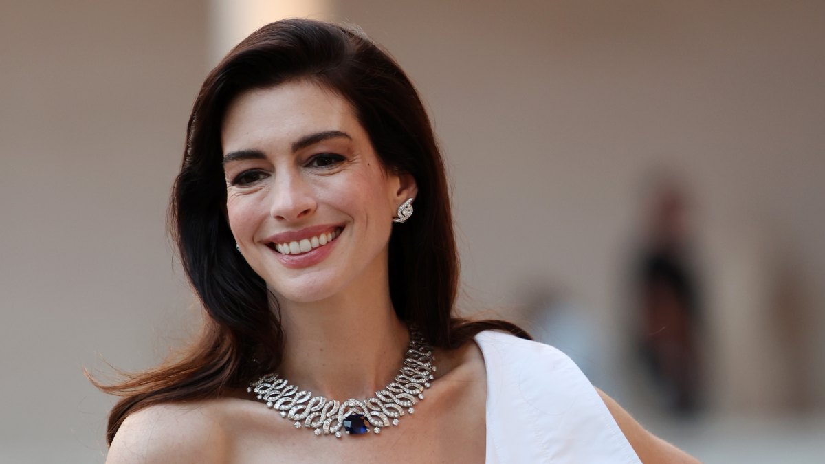 Inside Anne Hathaway’s ‘Drive’ Toward Acting Career, Toned Body