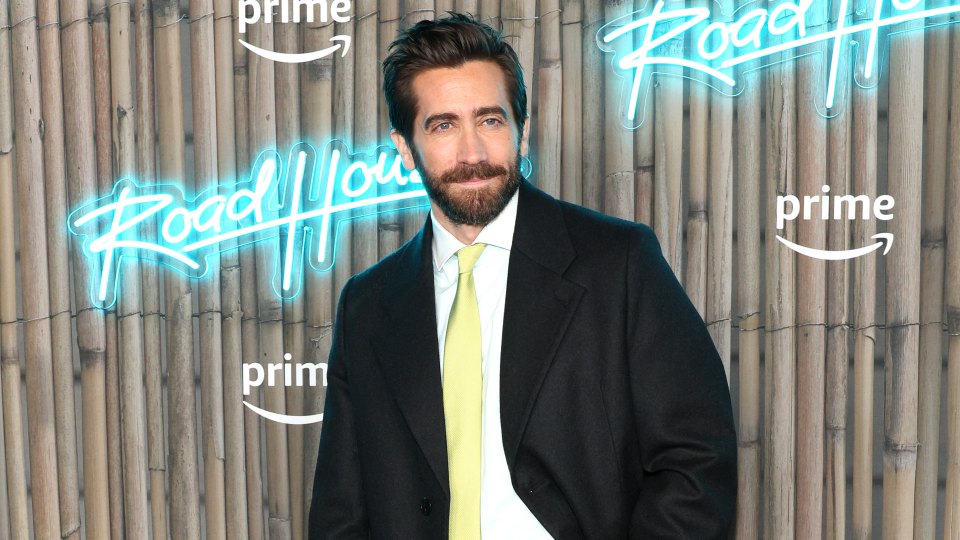 Is Jake Gyllenhaal Blind The Actor s 20 150 Vision Life Style is-jake-gyllenhaal-blind-the-actor-s-20-150-vision-life-style