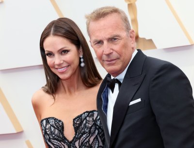 Kevin Costner Reacts to Jewel Romance Rumors, Denies Dating
