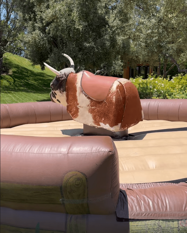 Scott Disick Celebrates Mason&rsquo;s Middle School Graduation in Rare Pic