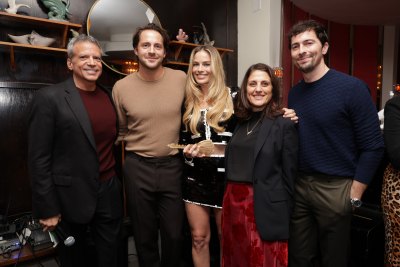 Pregnant Margot Robbie to 'Shoot, Act, and Come Into the Office'
