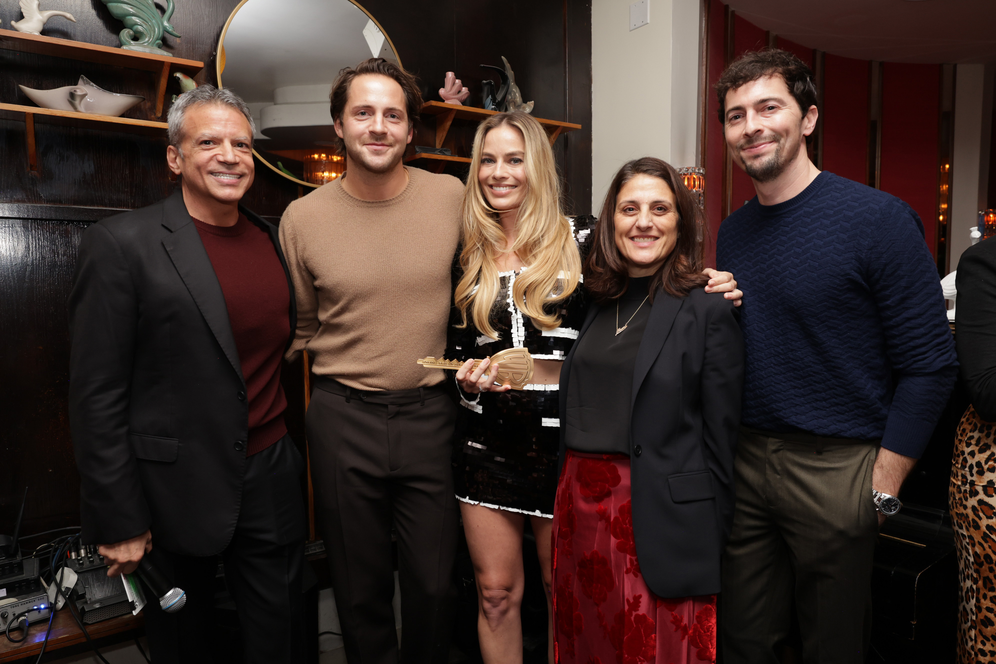 Pregnant Margot Robbie to 'Shoot, Act, and Come Into the Office'