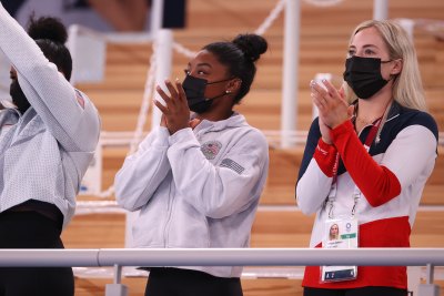 Simone Biles Seemingly Claps Back at MyKayla Skinner