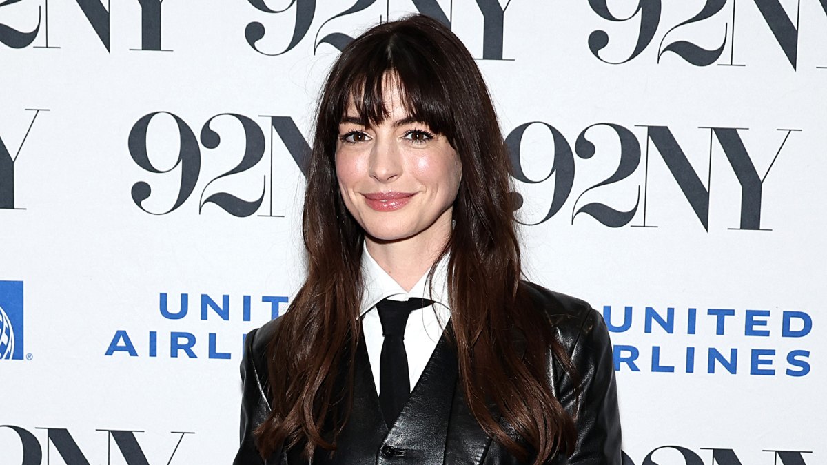 Anne Hathaway Wants 'Substantial Paycheck' on Devil Wears Prada 2