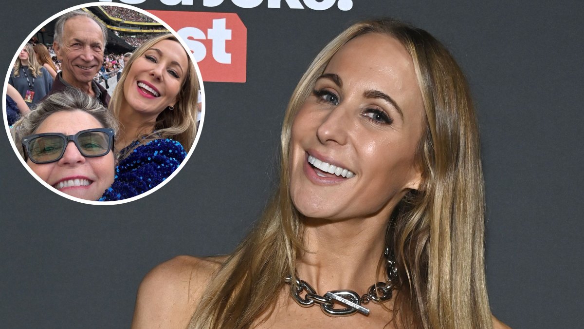 Nikki Glaser's Parents on Julia Roberts, Travis Kelce Video