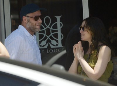 Seth Rogen Seen at Ariana Madix, Katie Maloney's Sandwich Shop