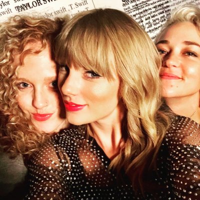 Taylor Swift Has Sweet Response to BFF Abigail’s Pregnancy Announcement
