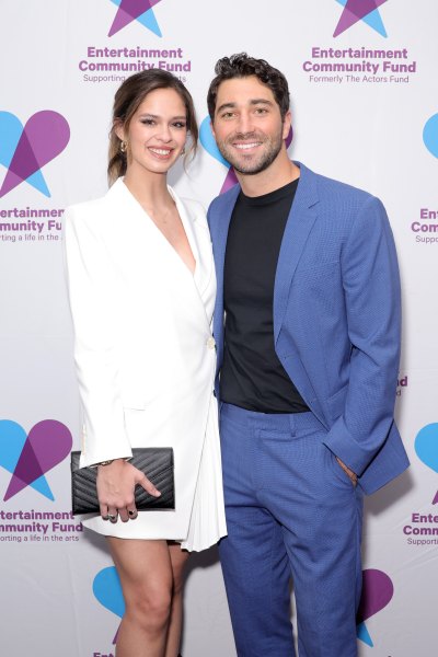 the bachelors joey grazaidei insists hes not broke