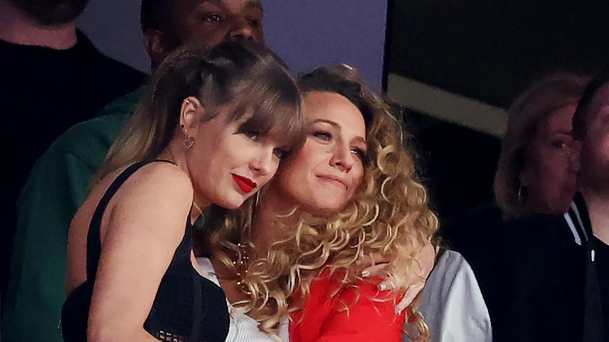 Taylor Swift s Rhode Island Party Was Just What BFF Blake Lively Needed Amid It End With Us Drama 323