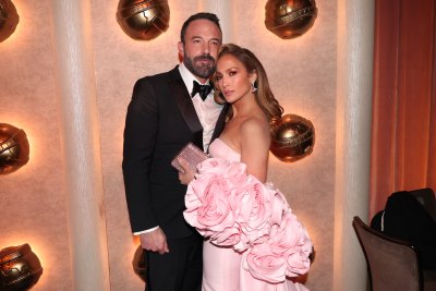 Jennifer Lopez and Ben Affleck's Divorce Finalized After 2 Years of Marriage: Details