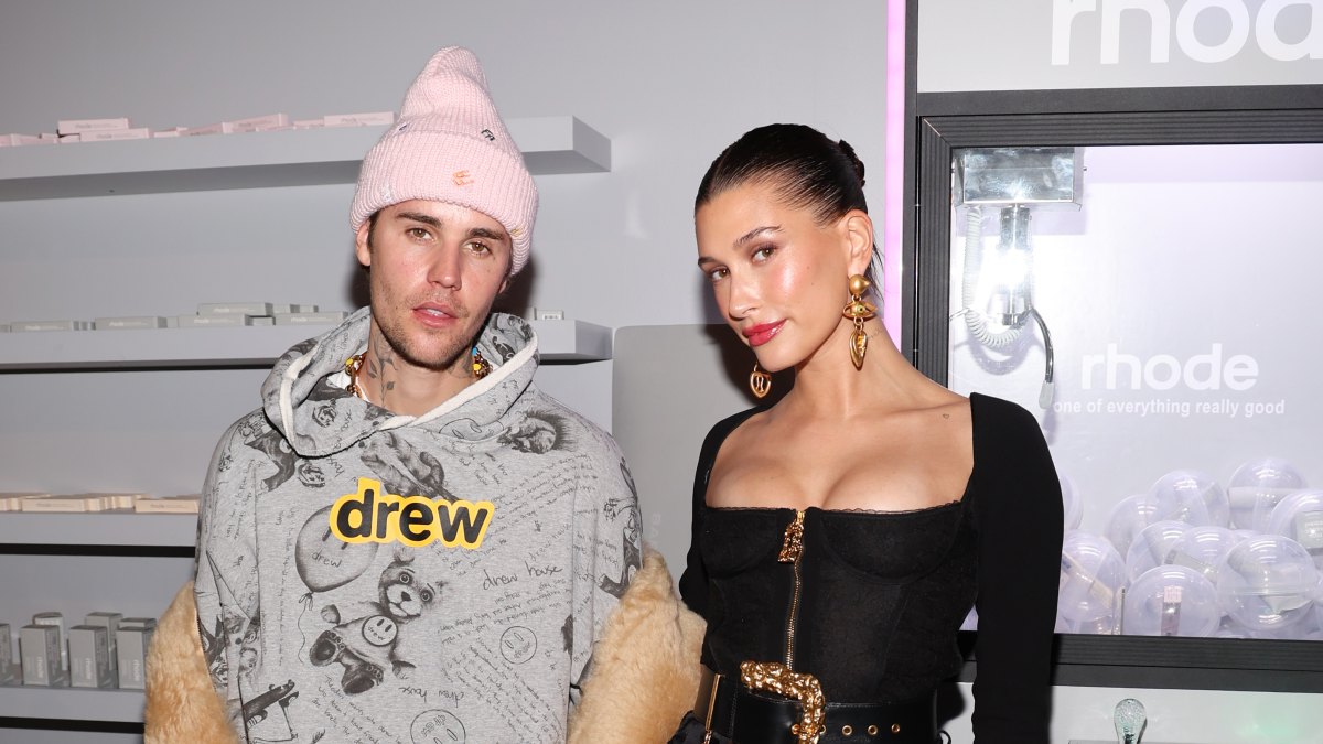 Justin and Hailey Bieber’s Delivery Room Drama! She’s ‘Majorly Stressing Out at This Point’