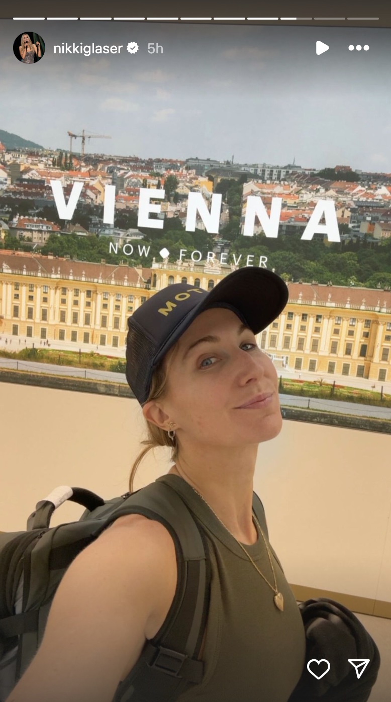 Nikki Glaser Sings Taylor Swift's Cruel Summer Parody