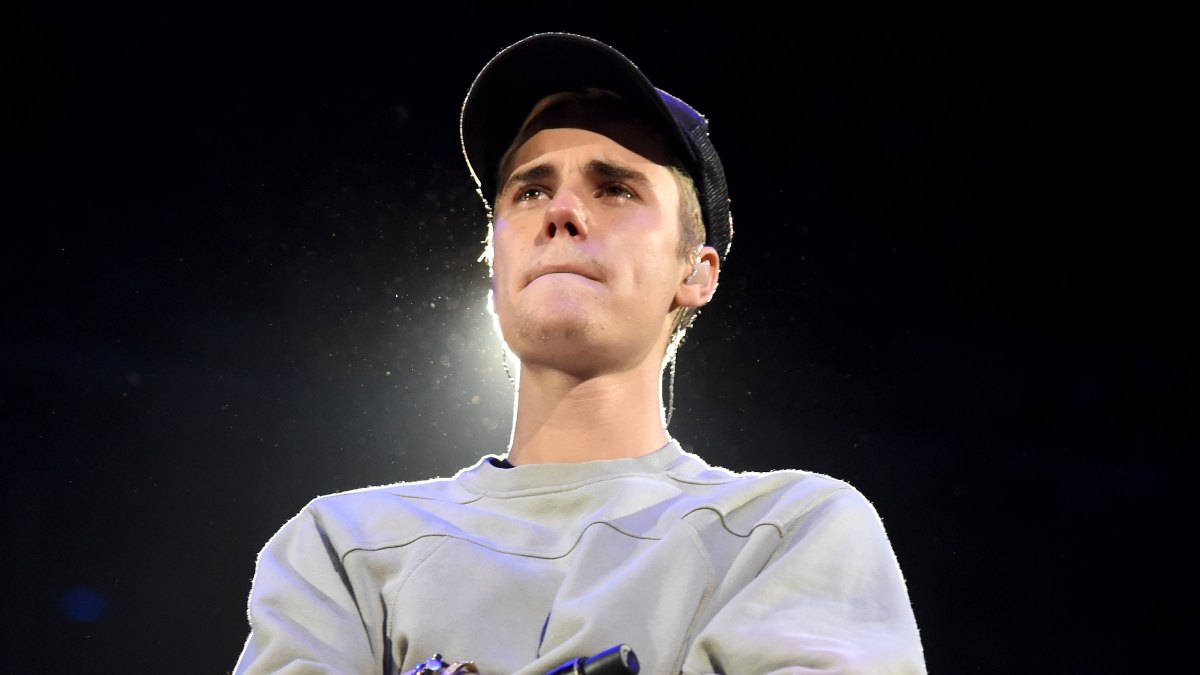 New Dad Justin Bieber 'Wants to Make Peace' With Selena Gomez (EXCL)