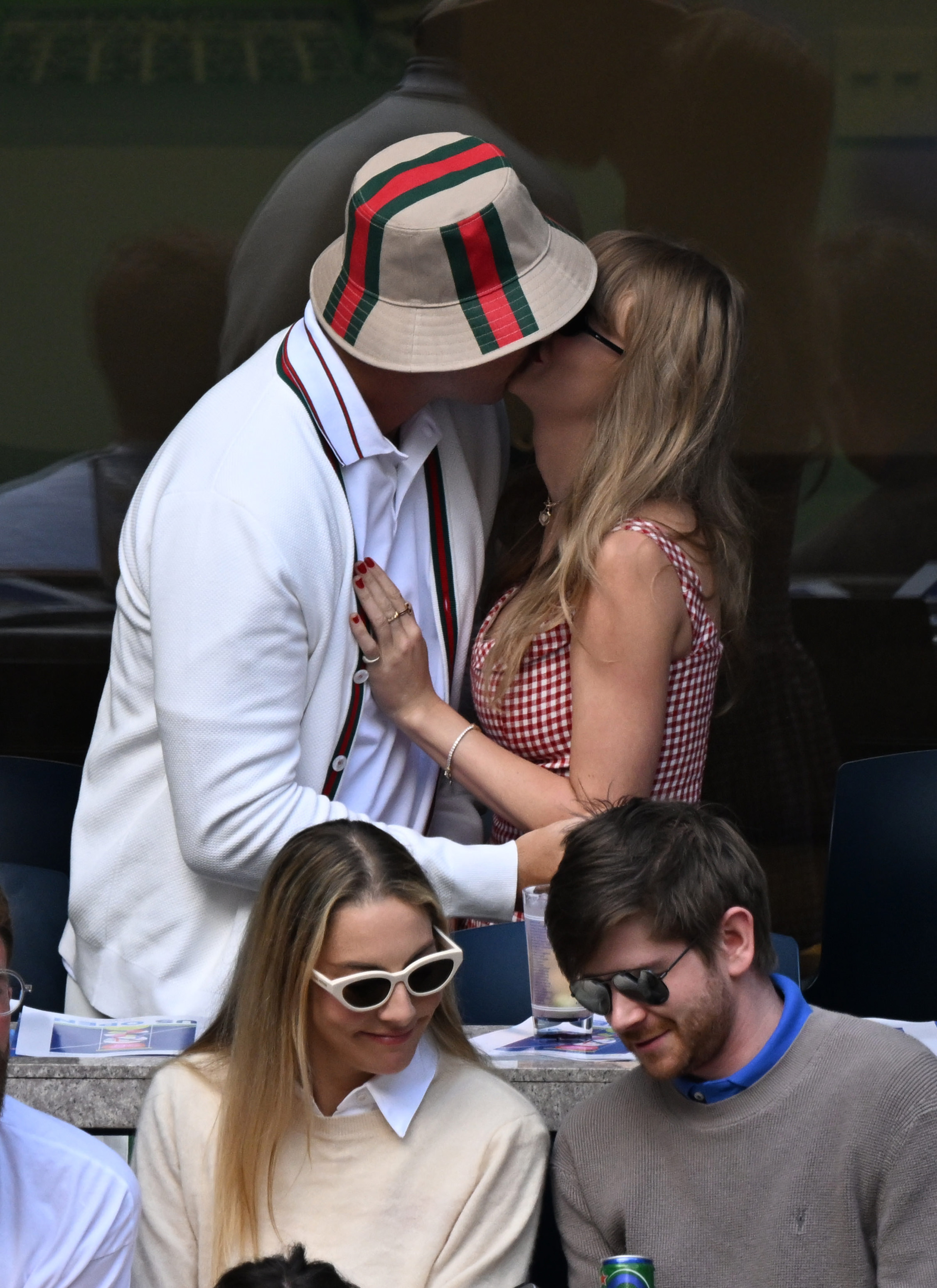 Taylor Swift and Travis Kelce's PDA Photos: Kissing, Hand Holding