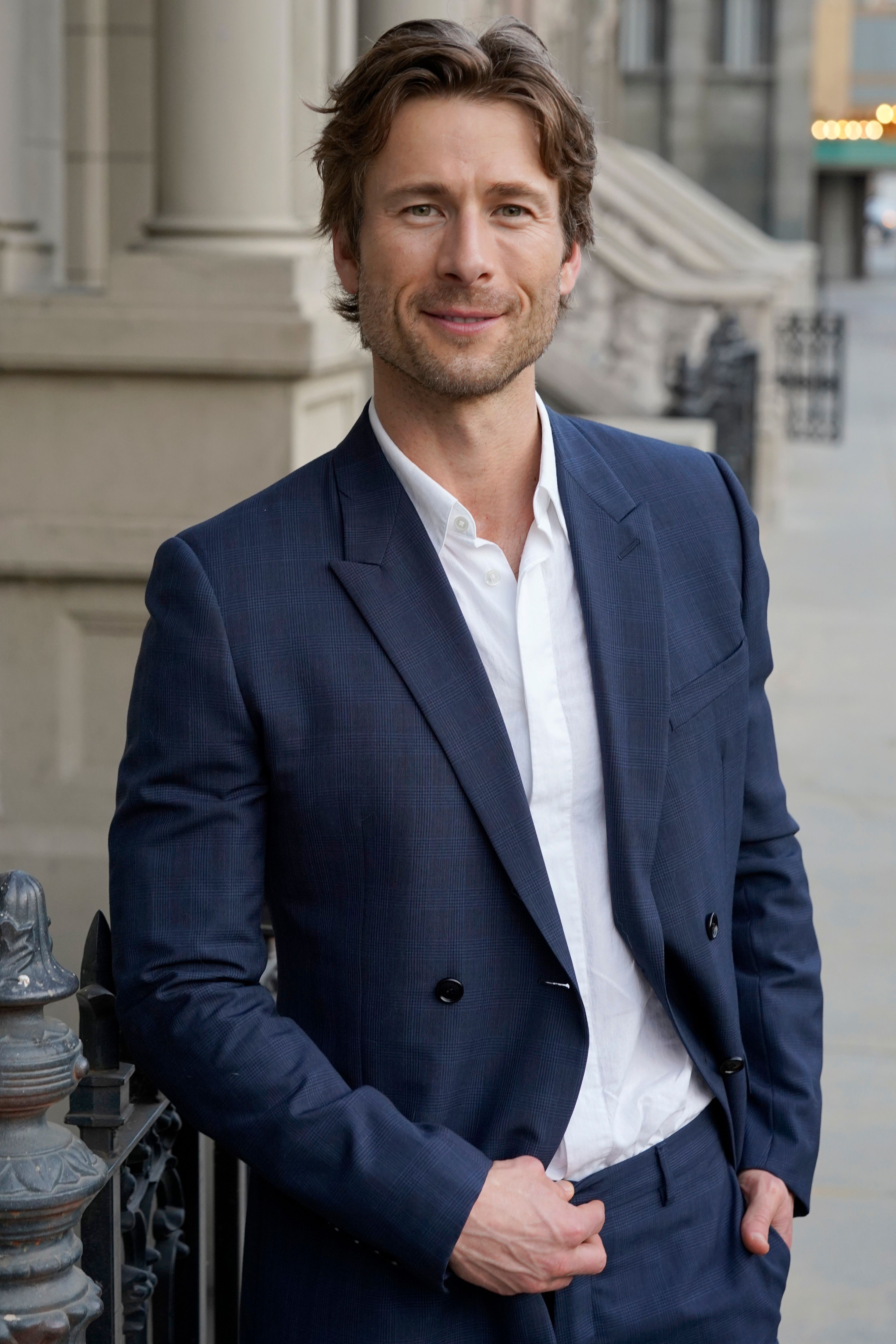 Glen Powell &lsquo;Would Hook Up&rsquo; With Costar Jenna Ortega: He Thinks She&rsquo;s &lsquo;Gorgeous&rsquo;