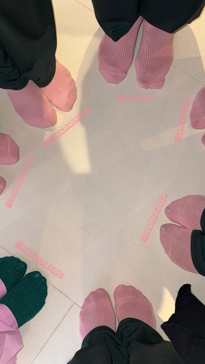 Ariana Grande Joins Kardashians for Wicked Screening: Photos