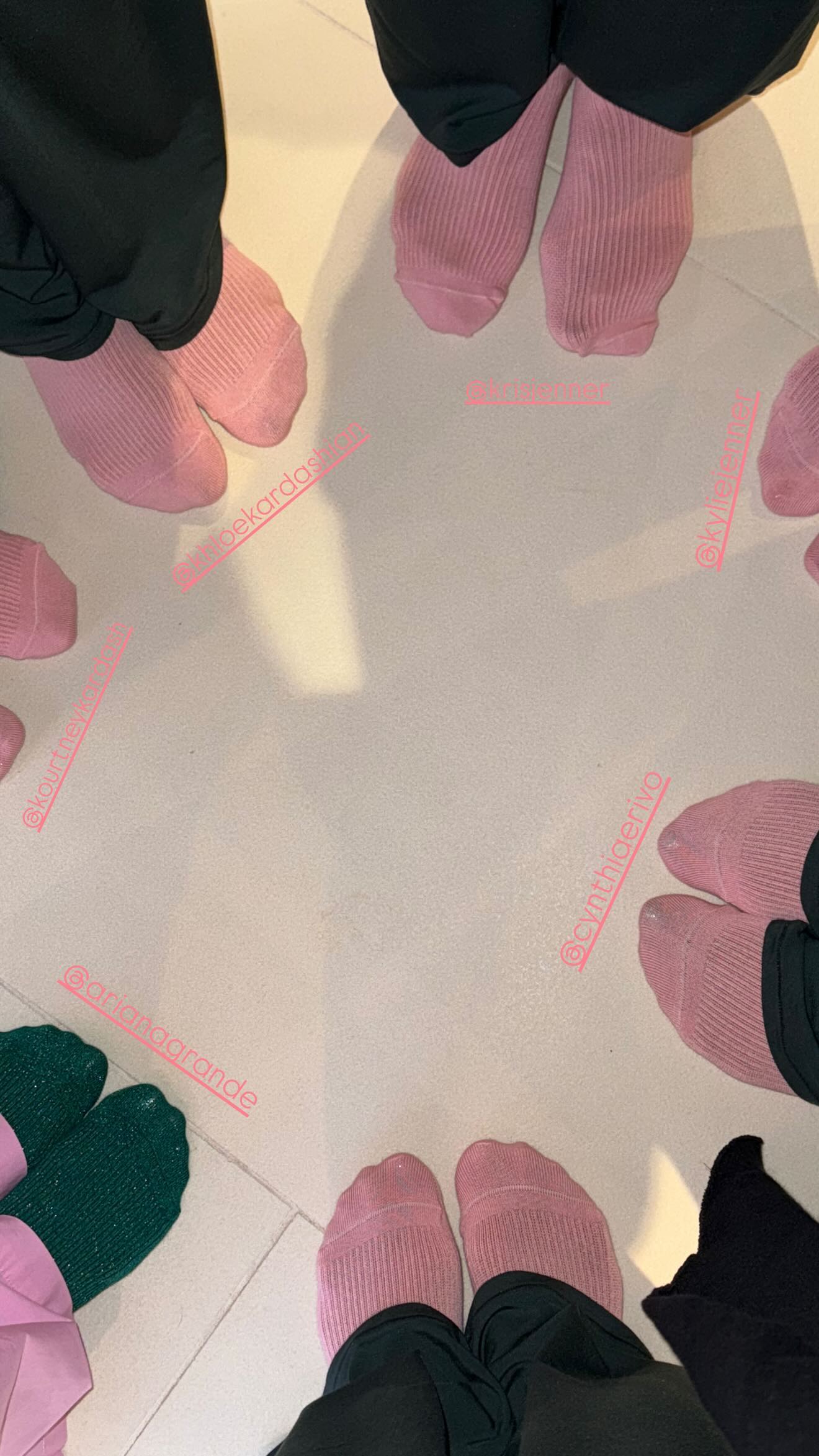 Ariana Grande Joins Kardashians for Wicked Screening: Photos