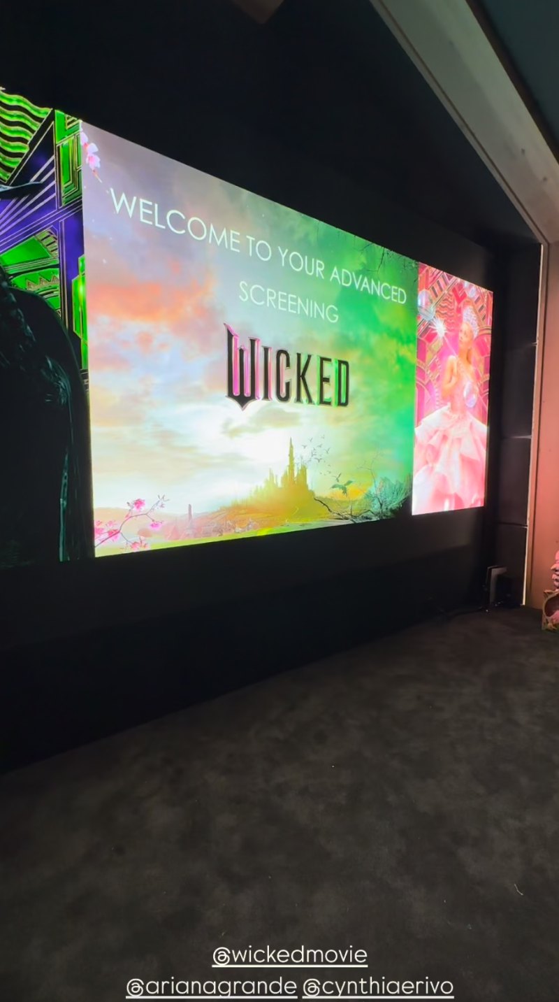 Ariana Grande Joins Kardashians for Wicked Screening: Photos