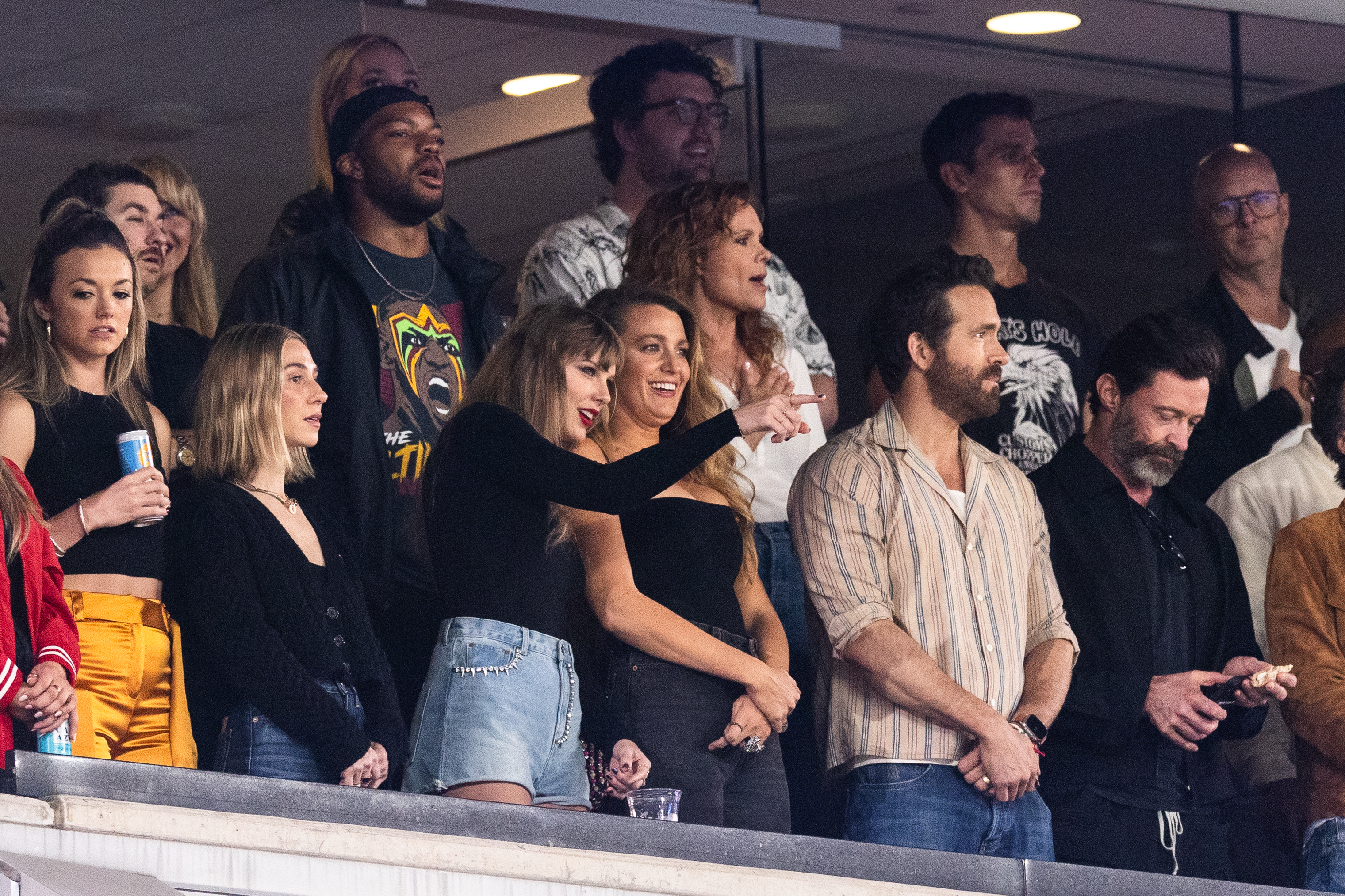 Blake Lively, Ryan Reynolds Seen at Taylor Swift&rsquo;s Show in NOLA