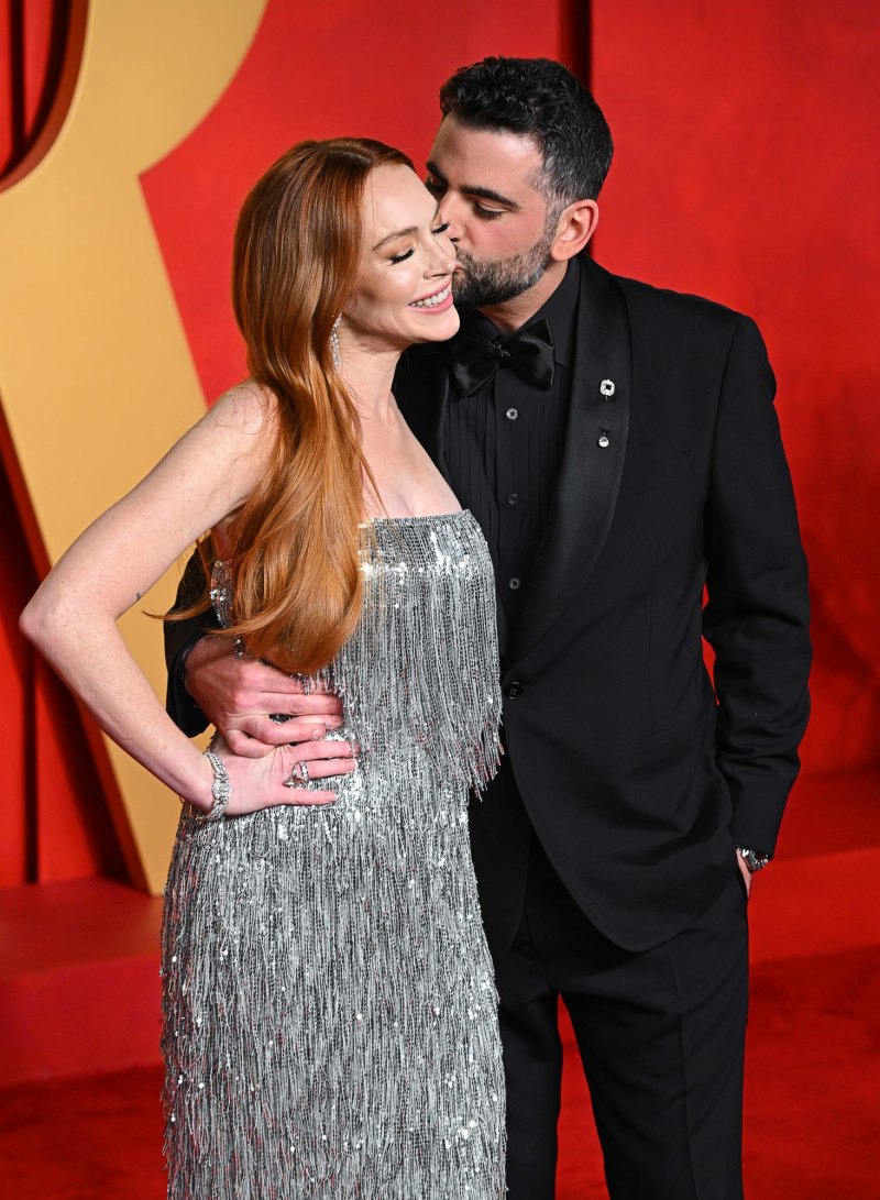 Reese Witherspoon Lana Del Rey Sofia Vergara and More Who Were Romanced by Regular Guys instar53558742 335