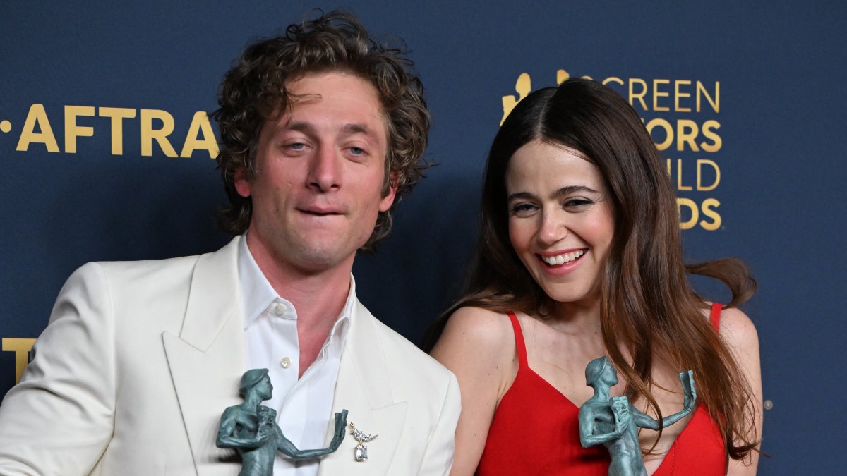Jeremy Allen White, Molly Gordon Were Crushing Before Romance (Exclu)