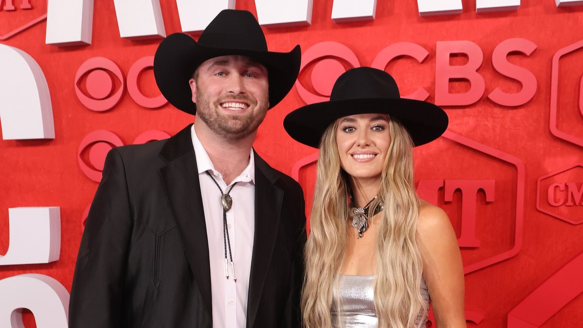 Lainey Wilson Shares Rare Look at Duck Hodges Relationship