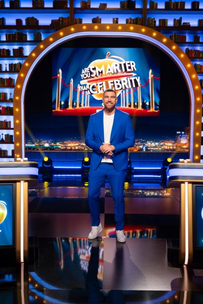 Is Travis Kelce's Family Competing on 'Are You Smarter Than a Celebrity?' Hosts Weighs In