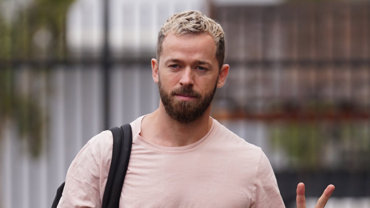 Artem Chigvintsev Attends DWTS’ 500th Episode After Arrest
