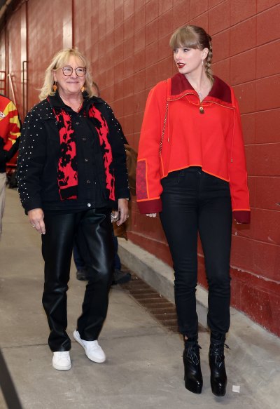 Taylor Swift Attends Travis Kelce's Post-Thanksgiving Chiefs Game