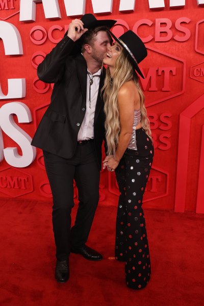 Is Lainey Wilson Married? Her Relationship With Duck Hodges