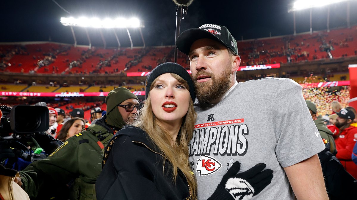 New Heights Producer Says Taylor Swift Gave the Show ‘Compliments