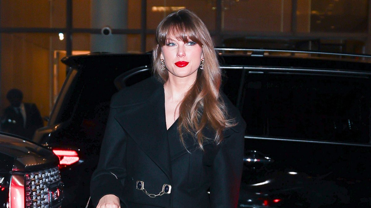 Taylor Swift Seen Out With Ashley Avignone in NYC Ahead of Travis’ Game