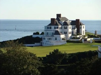 Taylor Swift s Westerly Rhode Island Mansion Is Reportedly Getting a Makeover