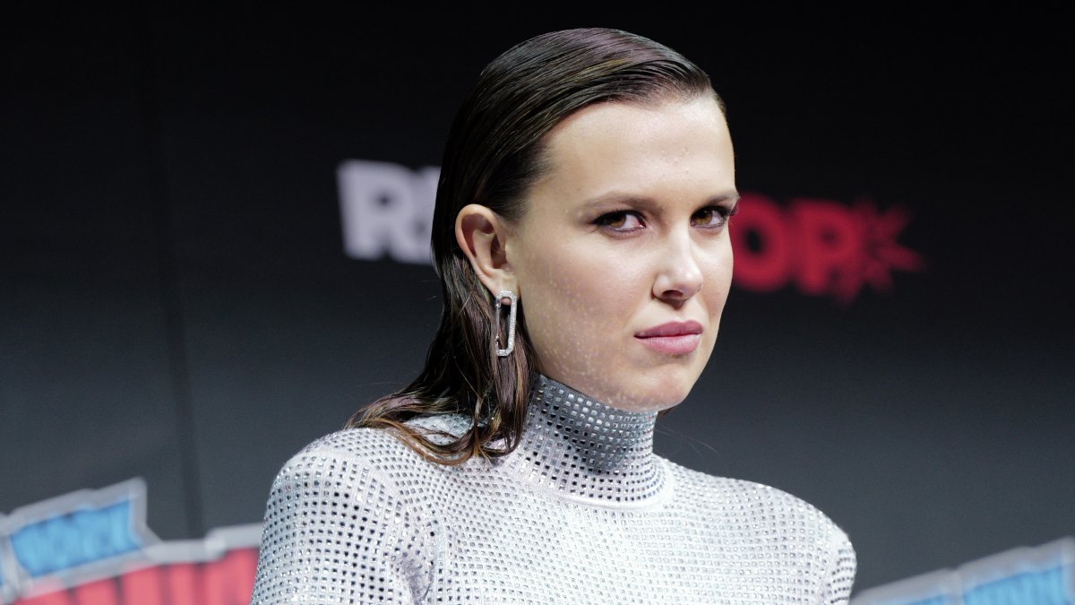 Millie Bobby Brown Clap Back After Fan Calls Her a Jersey Housewife