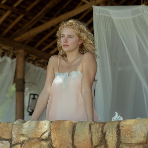 1923s Julia Schlaepfer on Doing an Alexandra Dutton Spinoff