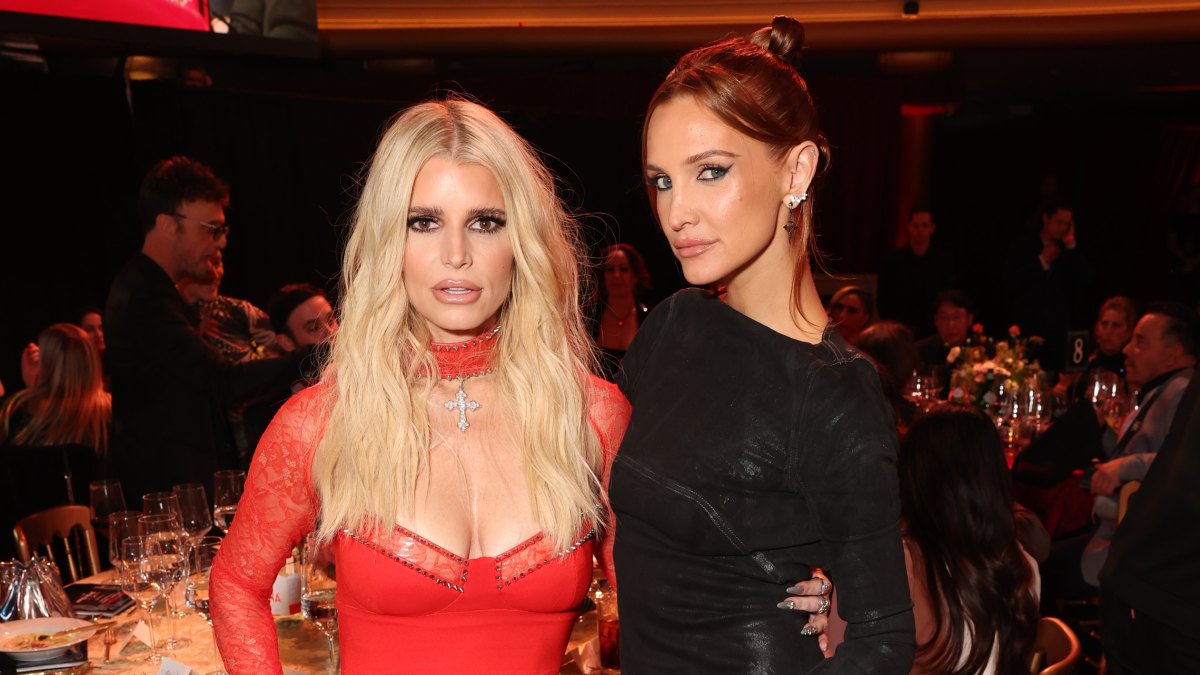Ashlee Simpson Gives Update on Jessica Simpson Amid Eric Johnson Split