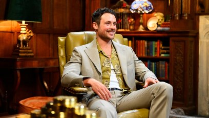 Dylan Efron Thinks Showers Are Overrated How He Gets Clean 501