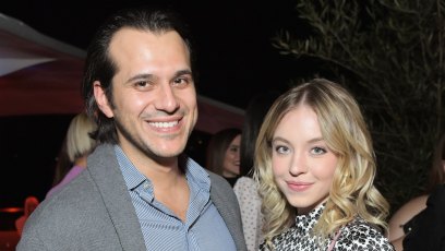 sydney-sweeney-jonthan-davino-split