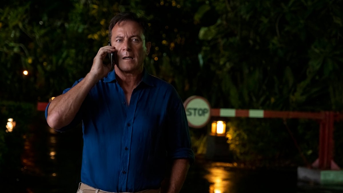 The White Lotus’ Jason Isaacs Calls Out Full-Frontal Obsession