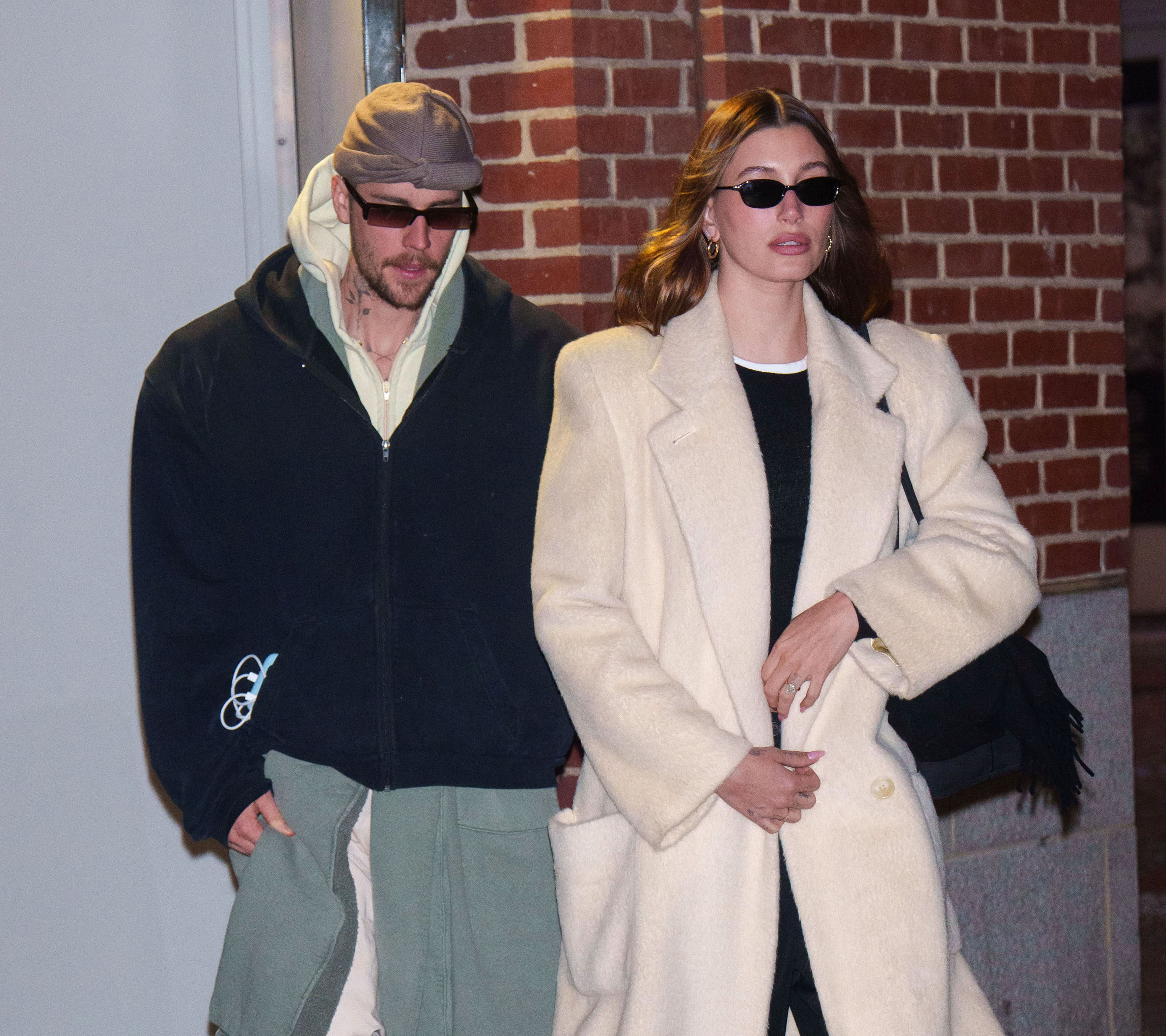 Hailey Bieber Temporarily Unfollows Justin Bieber on Instagram