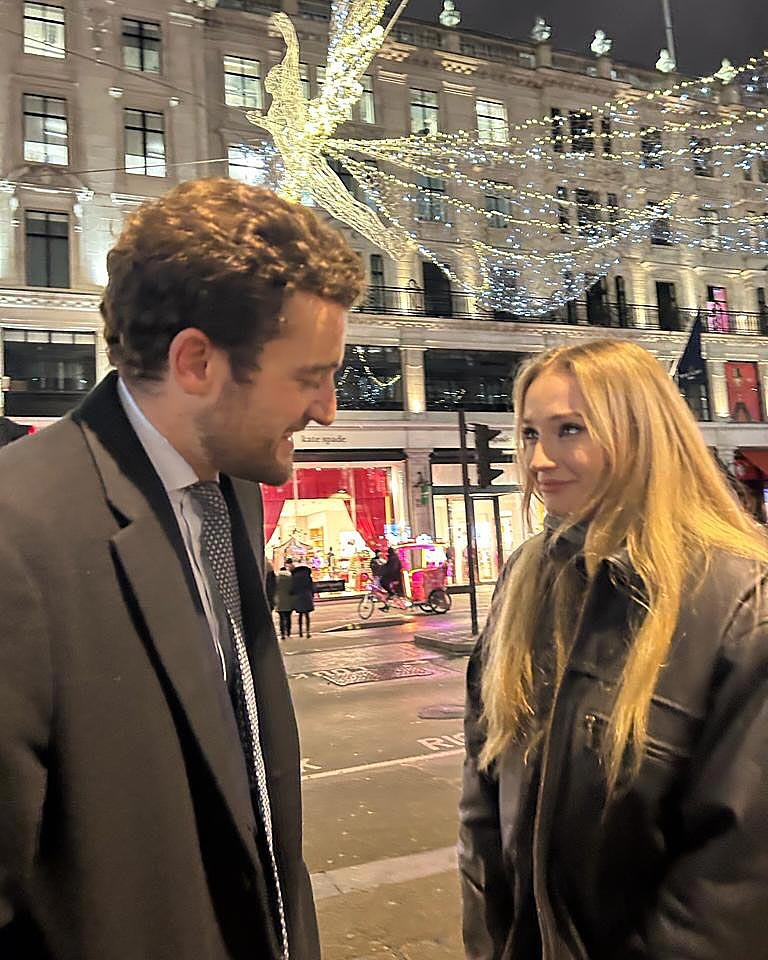 Did Sophie Turner and Peregrine Pearson Split Breakup Clues