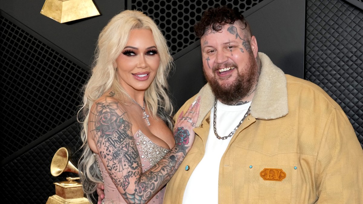 Inside Jelly Roll and Bunnie Xos Journey to Parenthood Via IVF