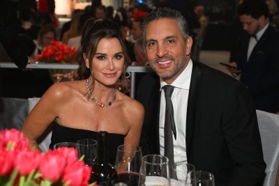 Kyle Richards Slams Women Who &lsquo;Throw Themselves&rsquo; at Mauricio Umansky