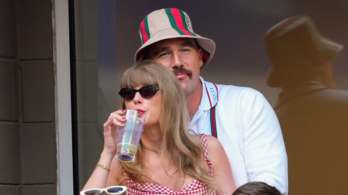 GettyImages-2170993307 Taylor Swift and Travis Kelce Enjoy a Rare Date Night in Florida