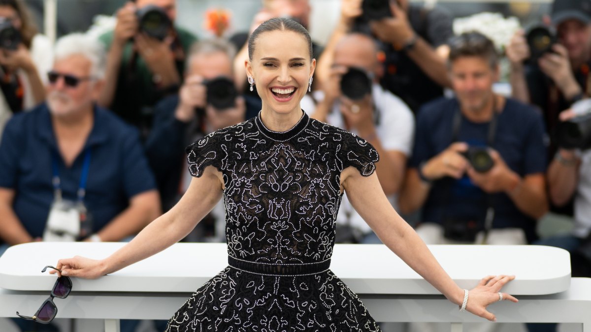 GettyImages 2215399455 natalie portman Natalie Portman Wears Bikini in Cannes With Mystery Man After Divorce