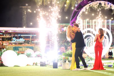 Love Island USA Season 5 Winners Marco Donatelli Hanna Wright Engaged