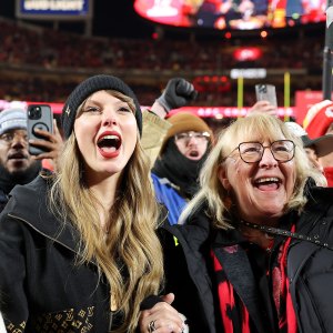 Donna Kelce Makes Sweet Update to Her Facebook Cover Photo After Son’s Engagement 2196122727