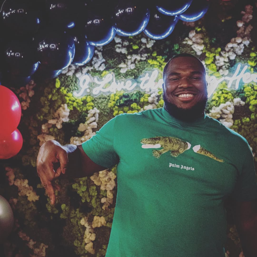 Chargers Player Teair Tart Won’t Stop Trolling Travis Kelce