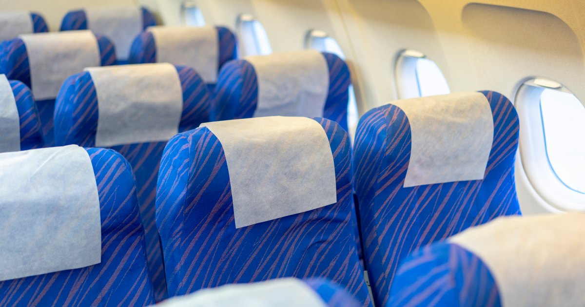 Australian Man, 71, Charged With ‘Inappropriately’ Touching Sleeping Woman on Flight – Life & Style | Life & Style